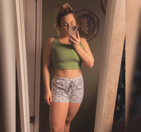 Eevyasmr Leaks von Nacktbildern auf OnlyFans