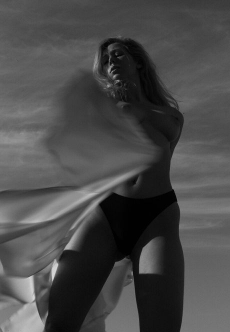 Amedea Marie Nackt auf OnlyFans Leaks