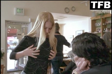 Melissa Joan Hart OnlyFans schlank