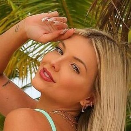 Carol Bresolin OnlyFans Nacktbilder