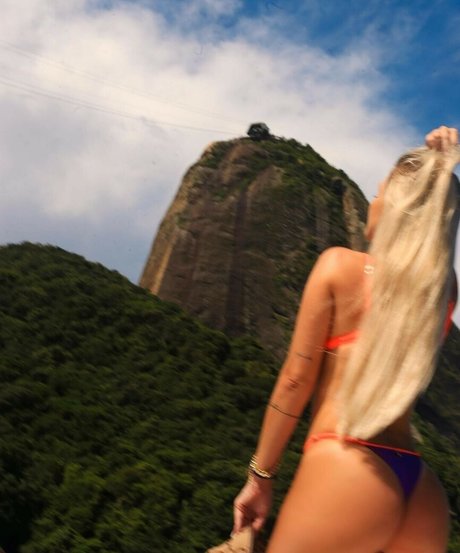 Carol Bresolin OnlyFans explizite Inhalte