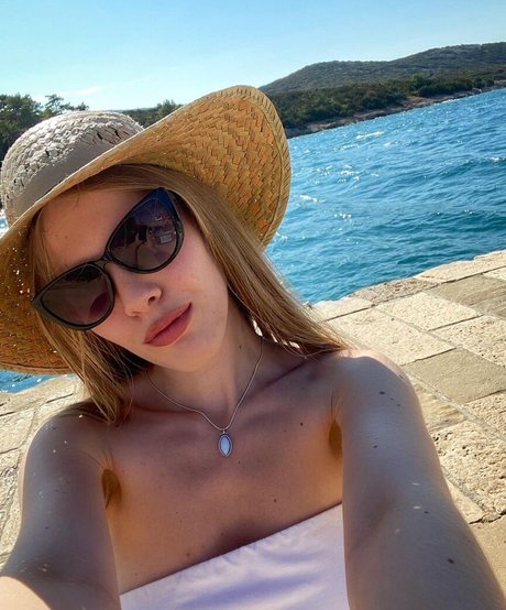 Eva Gevorgyan Nacktbilder von OnlyFans geleakt