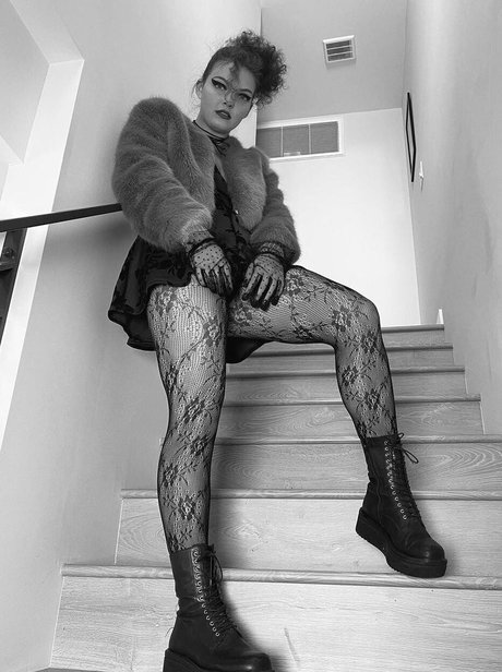 Camren Bicondova OnlyFans Fotos