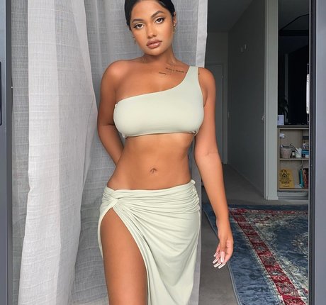 Ari Kumar Nacktporno OnlyFans