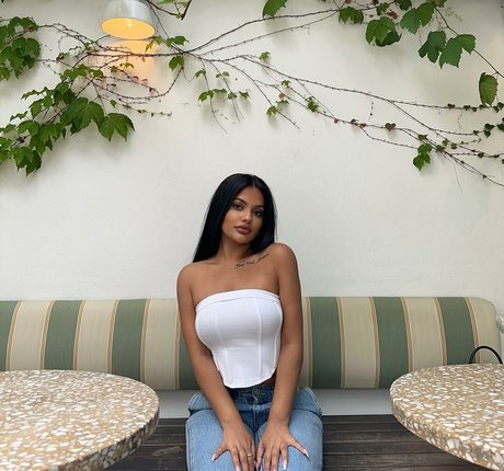 Ari Kumar Nacktbilder-Leaks von OnlyFans