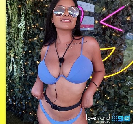 Ari Kumar Leak von OnlyFans-Inhalten