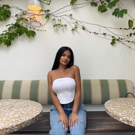 Ari Kumar OnlyFans Nacktfotos