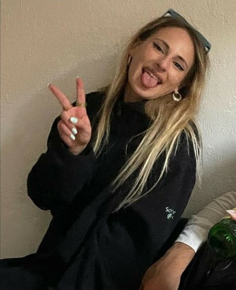 Sophia Zisi OnlyFans Gratis-Inhalte