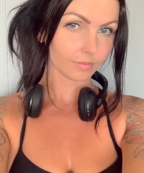 Elaina Grant OnlyFans Fotos