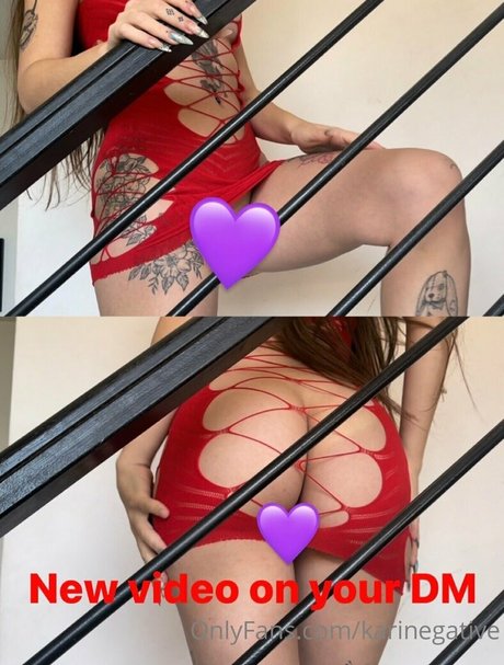 Karin Negative OnlyFans Model Bilder