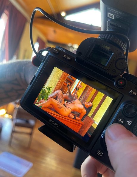 HyIey Vernon OnlyFans-Bilder