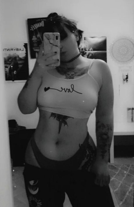 Lenaofficial OnlyFans