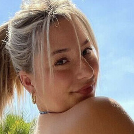 BrittMacDonald OnlyFans Bilder nackt