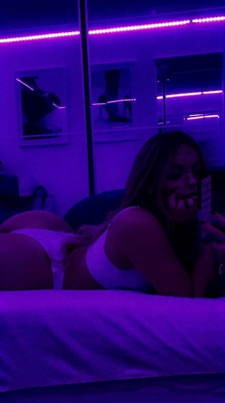 Anna Williams Nackt auf OnlyFans