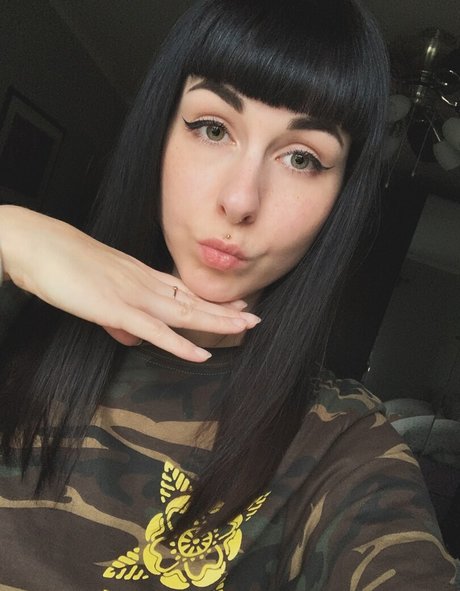 romisu OnlyFans Nacktbilder geleakt