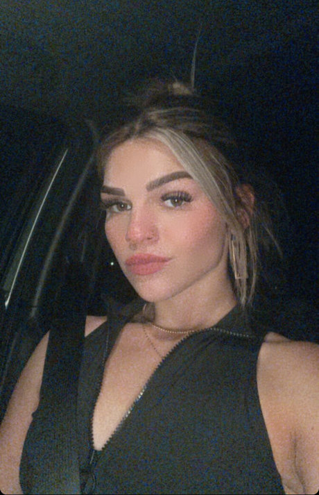 Baby girl Sadie OnlyFans Sextape geleakt