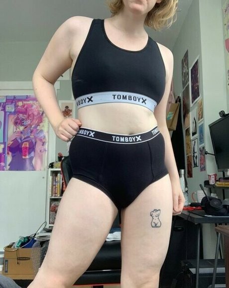 Acvalens OnlyFans Pornografie