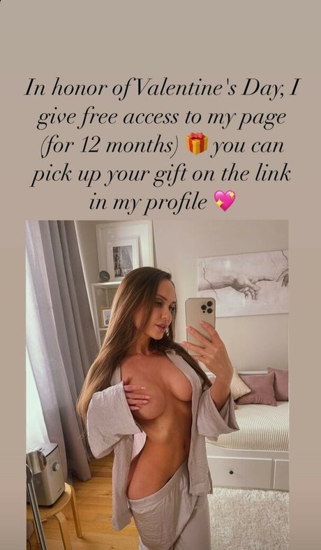 Roxanarocks Nackt auf OnlyFans Leaks