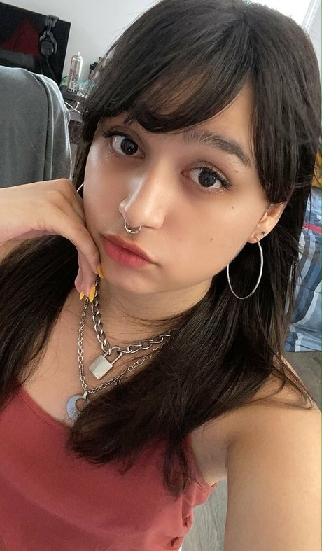 Mutantdoll OnlyFans-Bilder