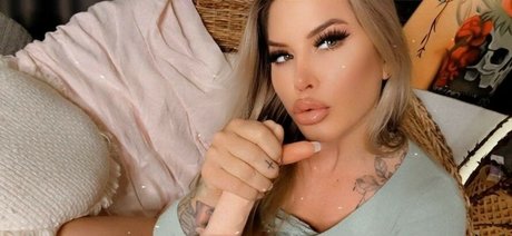 AvaArlo Porn OnlyFans Leak