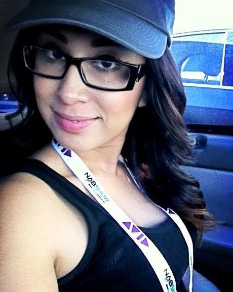 mrzmoco OnlyFans Nacktbilder