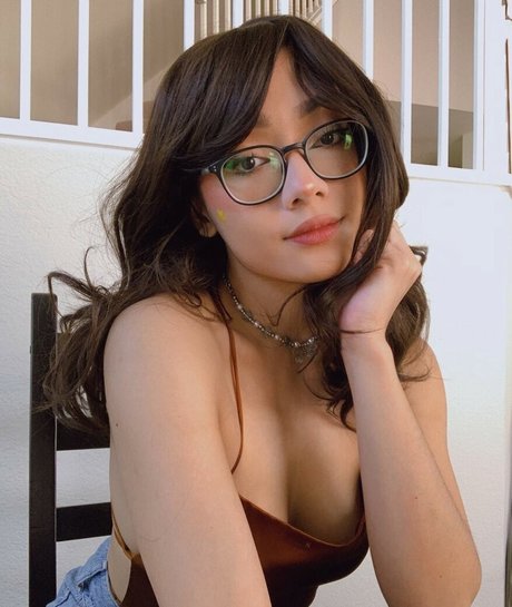 honeebell OnlyFans Striptease