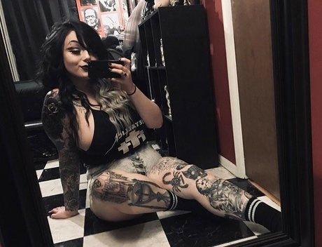 Screamqueen68 OnlyFans-Leak