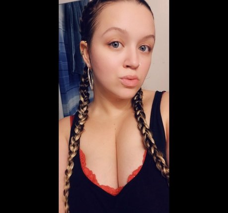 thickbellamel OnlyFans-Fotos