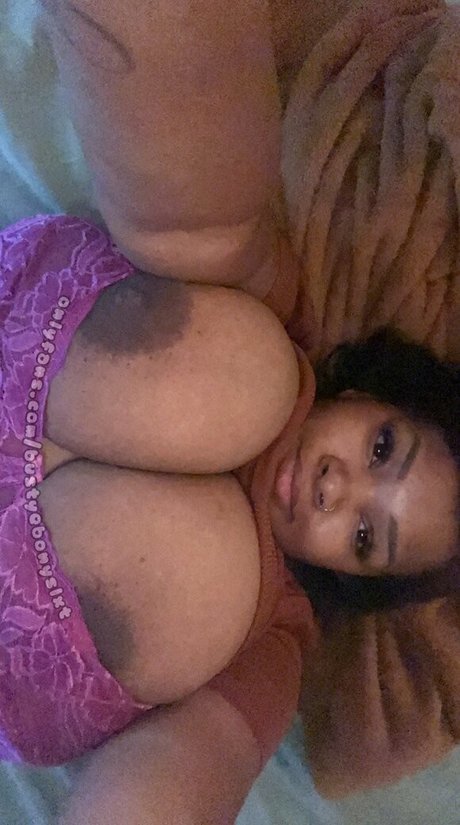 MsMoodyBB OnlyFans Bilder