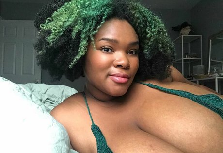 MsMoodyBB Nackt OnlyFans