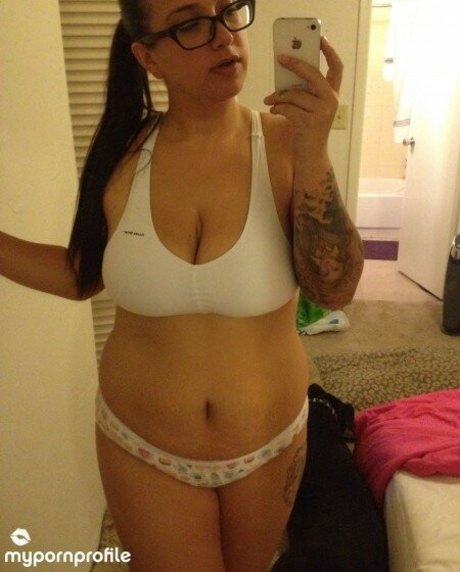 Silvercharmer OnlyFans Leaks