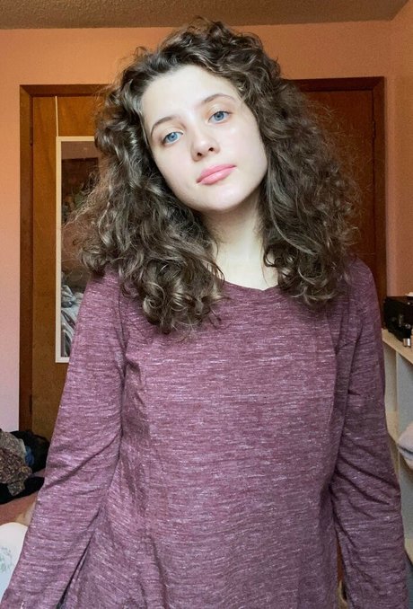 ApartmentFluffy7589 Neue geleakte OnlyFans-Inhalte