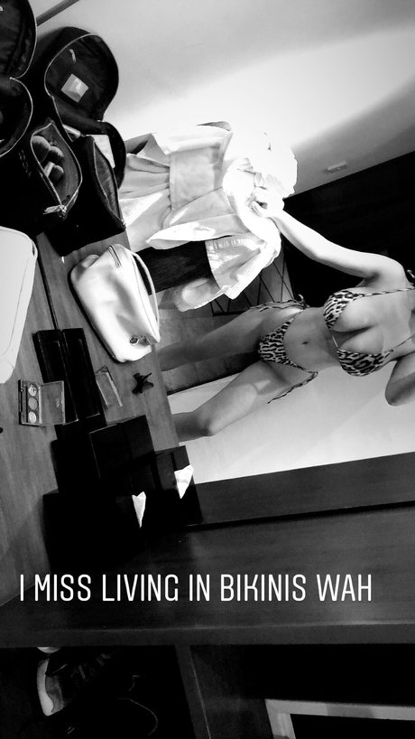 Darcybuchan Nacktbilder-Leaks von OnlyFans