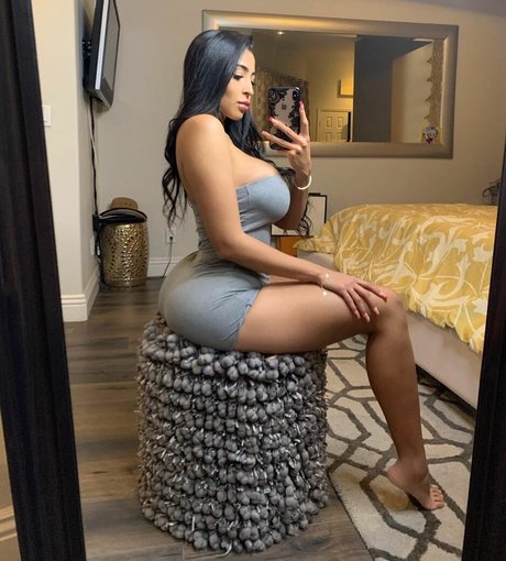 thaliamcix OnlyFans Fotos