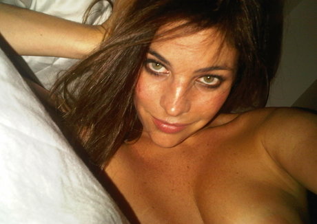 Julia Restoin Roitfeld OnlyFans Archiv