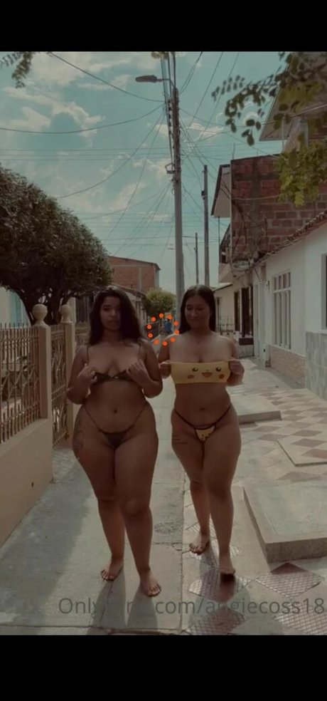 angieacoss OnlyFans explizite Inhalte