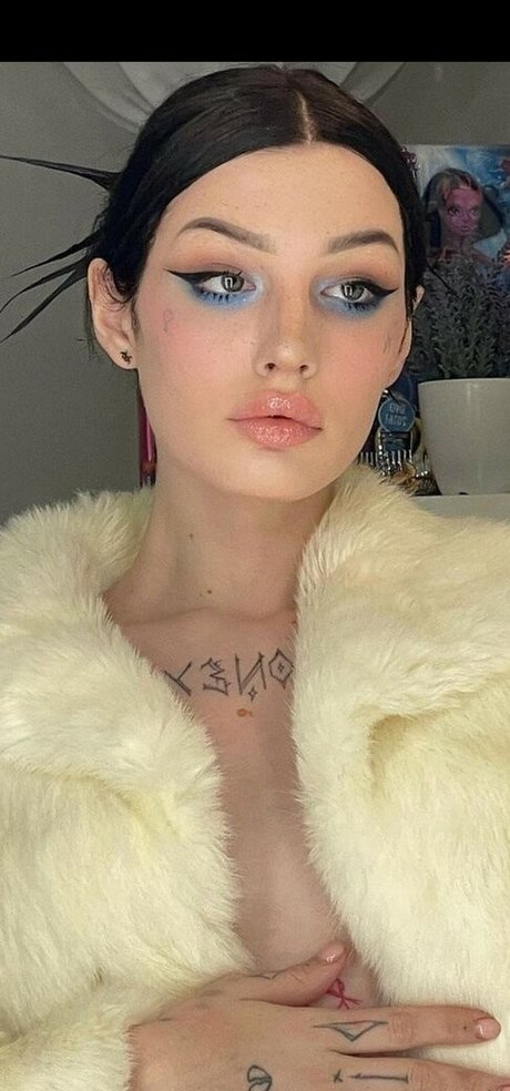 Amy Split OnlyFans-Model