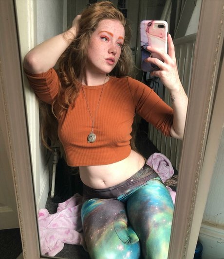 Lucie Rose Middleton Model OnlyFans Foto