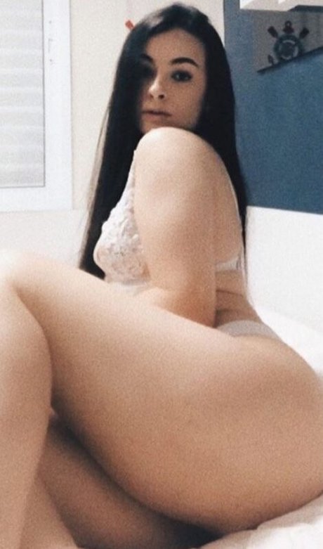 avitoriaduarte OnlyFans Brüste Bild