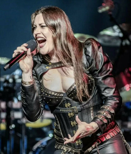 WomenMetal OnlyFans Nacktbilder