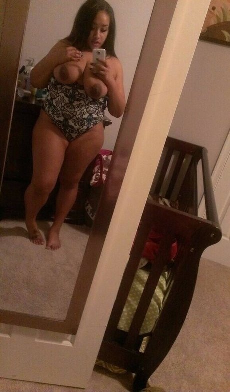 beautifulflowerchild OnlyFans schlank