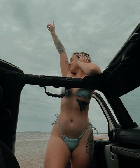 Eden MCK OnlyFans Lesbisch