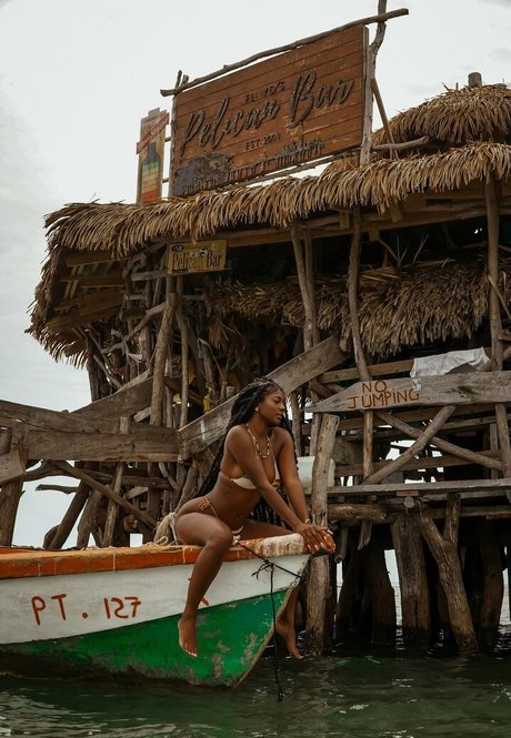 Misskellykel Nacktbilder von OnlyFans geleakt