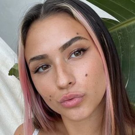 LavaGirl Leaks von Nacktbildern auf OnlyFans