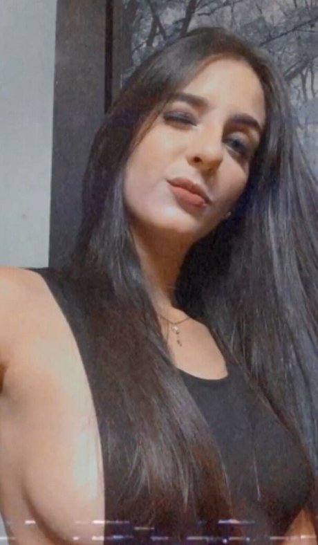 Gabinocentee OnlyFans schlank