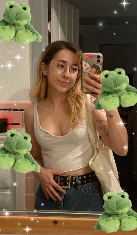 zwerg ebenholz onlyfans heiß sexy Beitrag