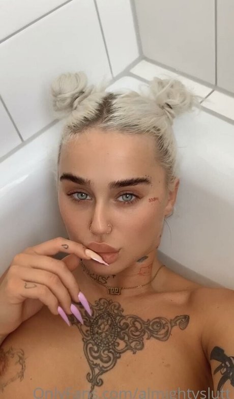 Amy Almighty Gratis OnlyFans Inhalte