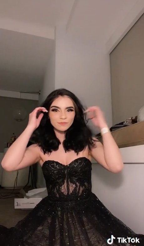 Aviva Sofia OnlyFans Sextape