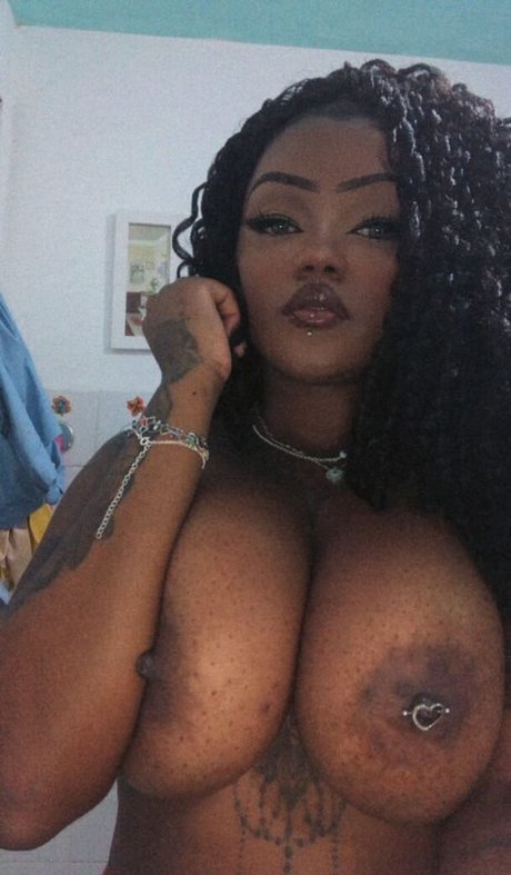 Leka E Juu OnlyFans Bilder