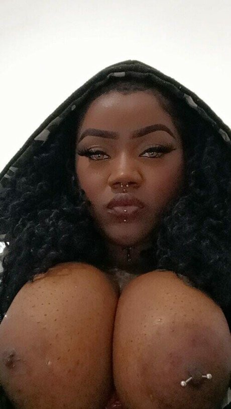 Leka E Juu Sex auf OnlyFans